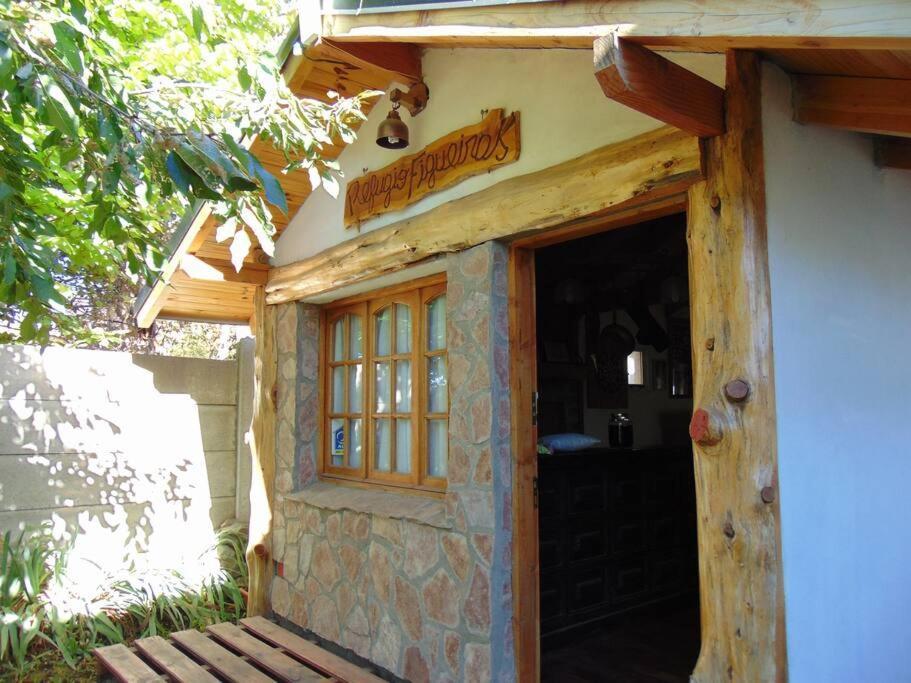 Casa Al Pie Del Cerro Otto Rodeada De Bosque. * San Carlos de Bariloche