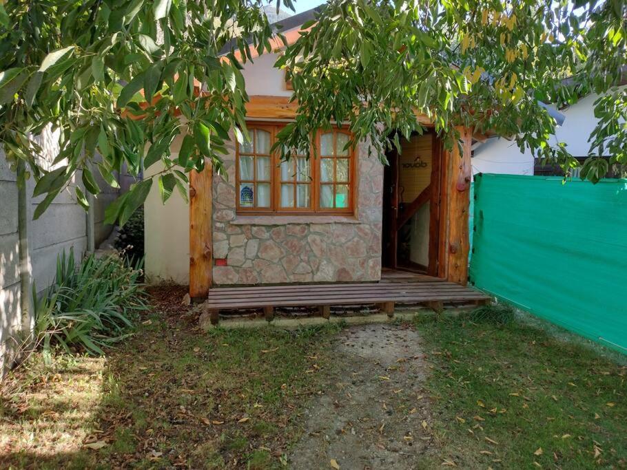 Casa Al Pie Del Cerro Otto Rodeada De Bosque. Chalet *